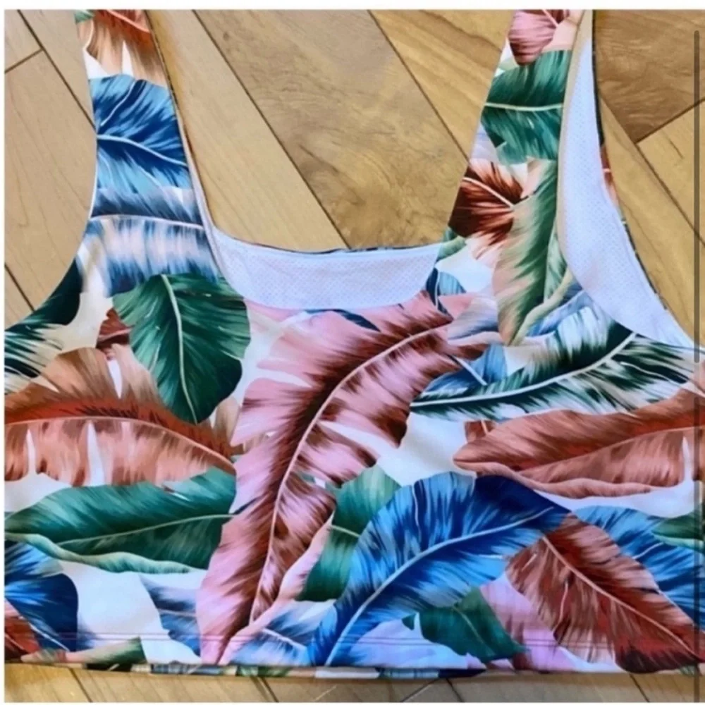 NWT NANETTE LEPORE Play Moisture Wicking Sports Bra TROPIC SHADE size large